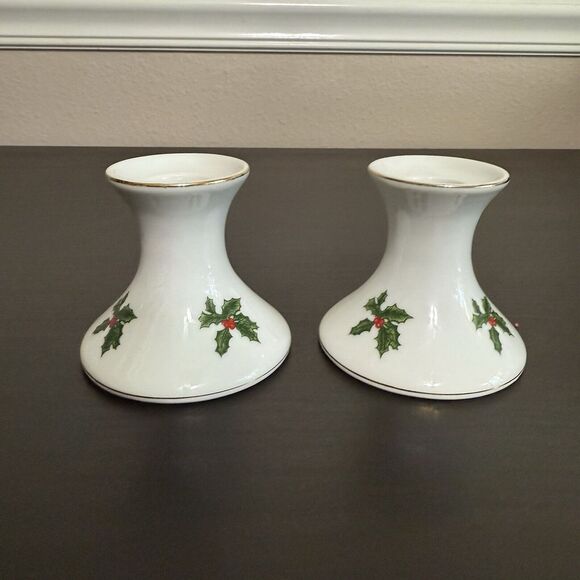 (2) Vintage Lefton Porcelain Winter Candleholders Cardinals & Holly Numbered - Picture 7 of 16